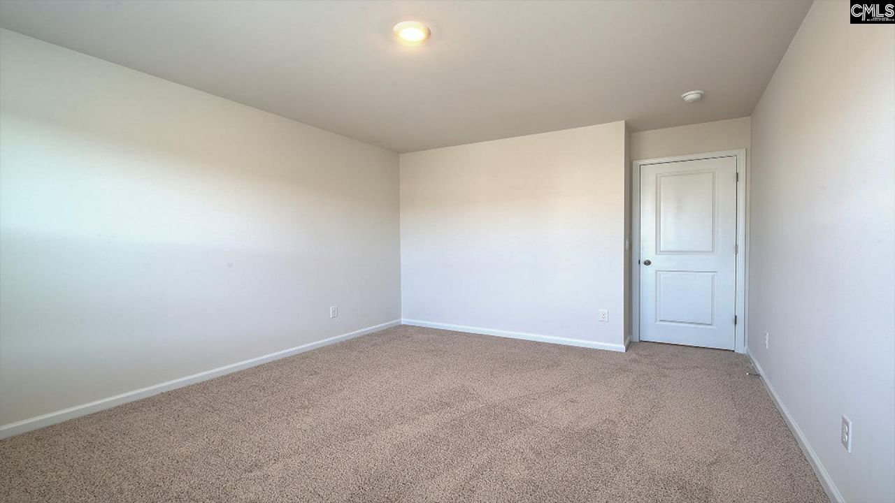 642 Glacier Road Photo 20