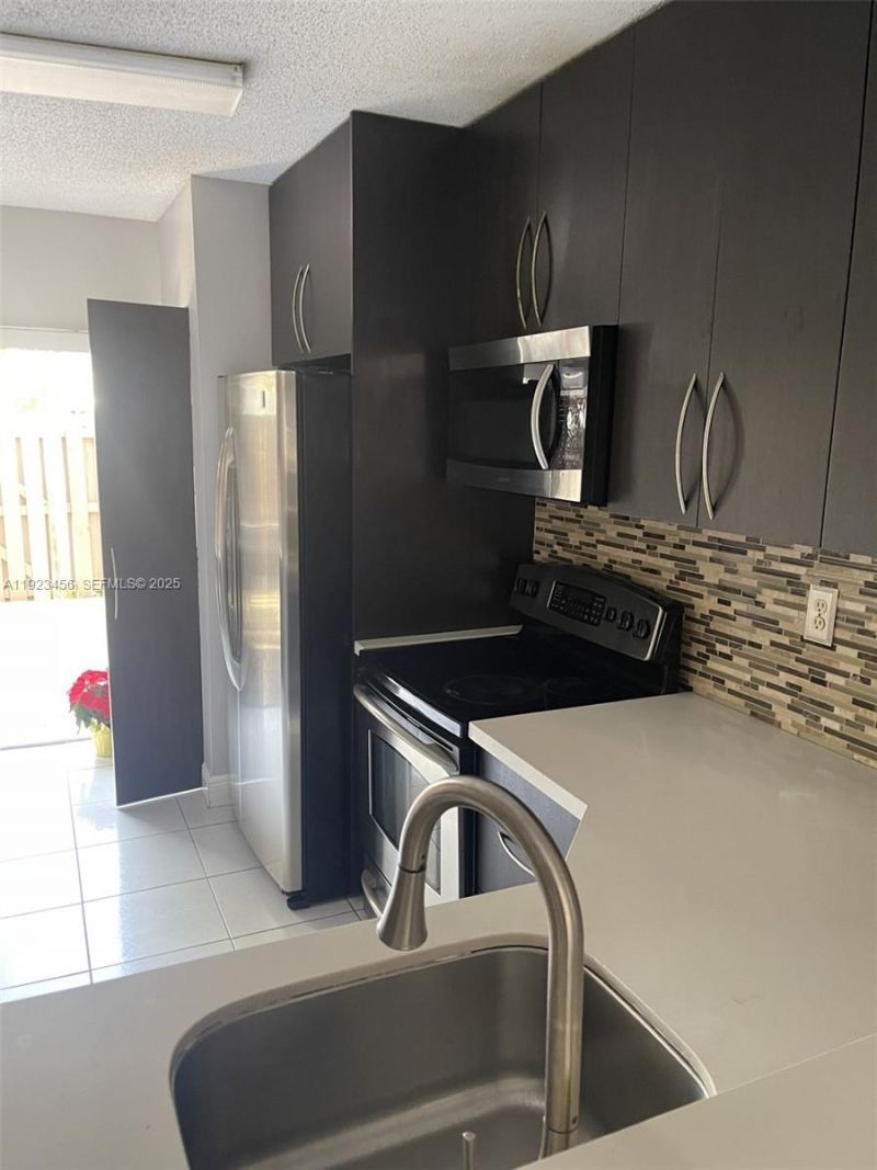 6606 SW 131 Path, Unit 1809-A, Miami, FL 33183 Photo