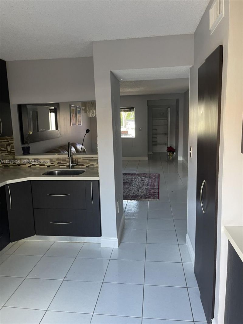 6606 SW 131 Path, Unit 1809-A, Miami, FL 33183 Photo