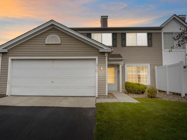 14720 Excelsior Lane, Unit 28, Apple Valley, MN 55124