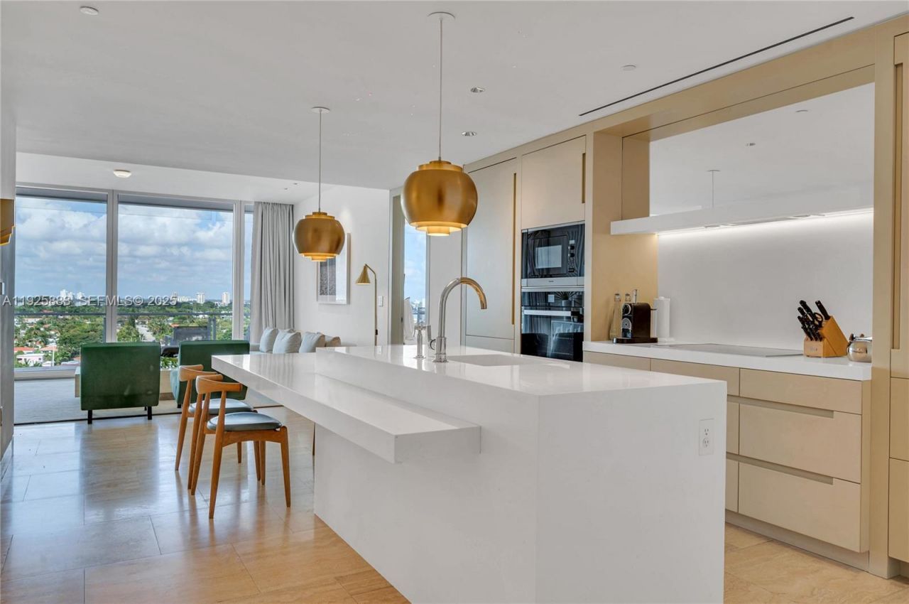 9111 Collins Ave, Unit N-914, Surfside, FL 33154 Photo