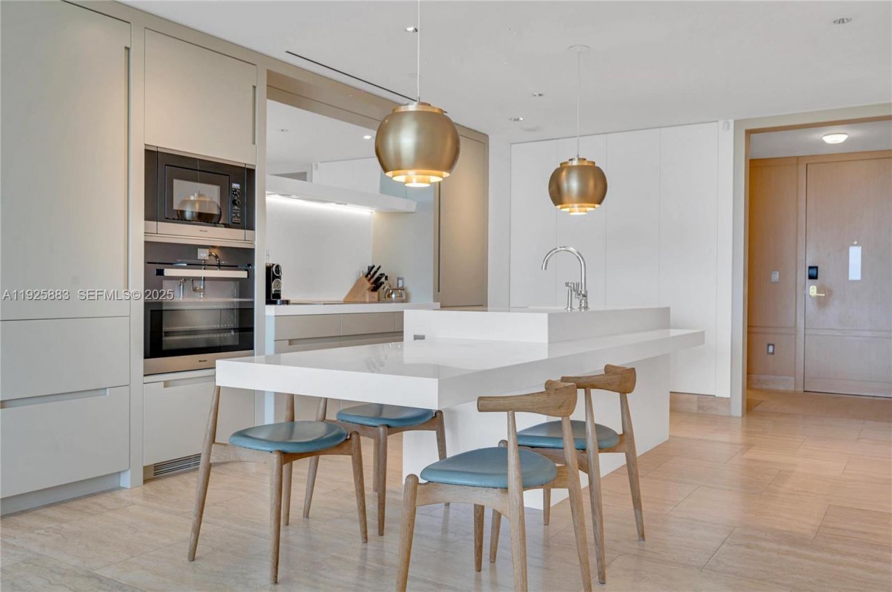 9111 Collins Ave, Unit N-914, Surfside, FL 33154 Photo