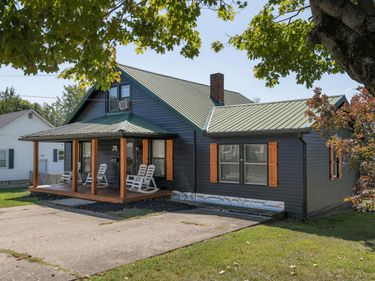 40 Charlotte Heights, Williamstown, KY 41097