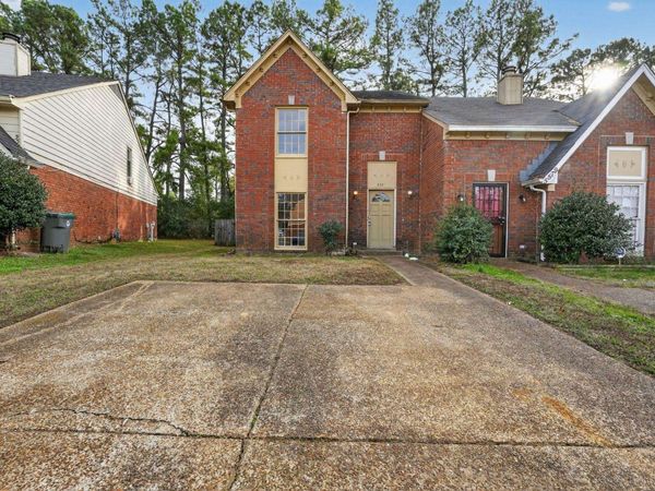 5581 CREPE MYRTLE DR, Memphis, TN 38115