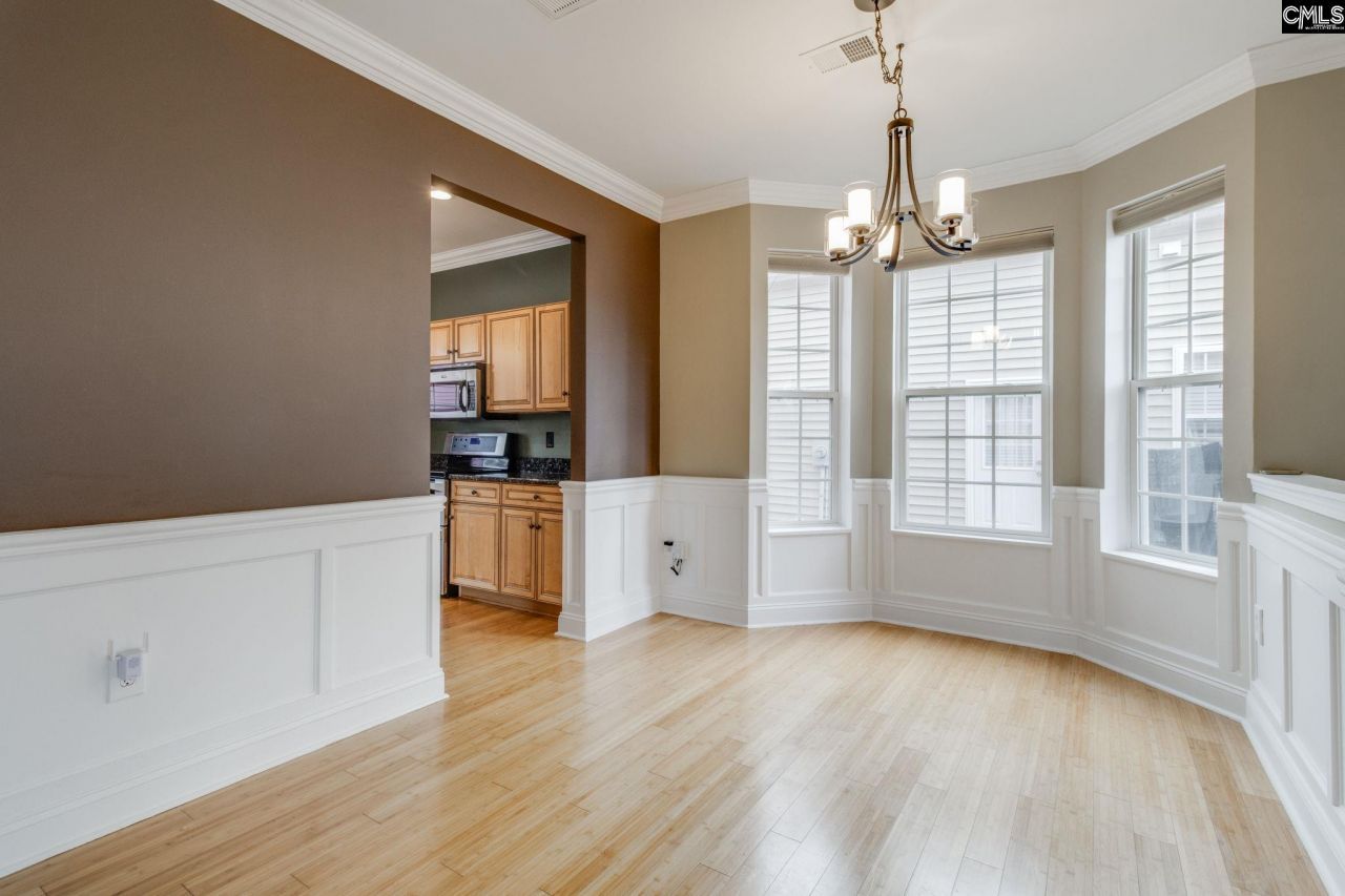 626 Harbour Pointe Drive Photo 12