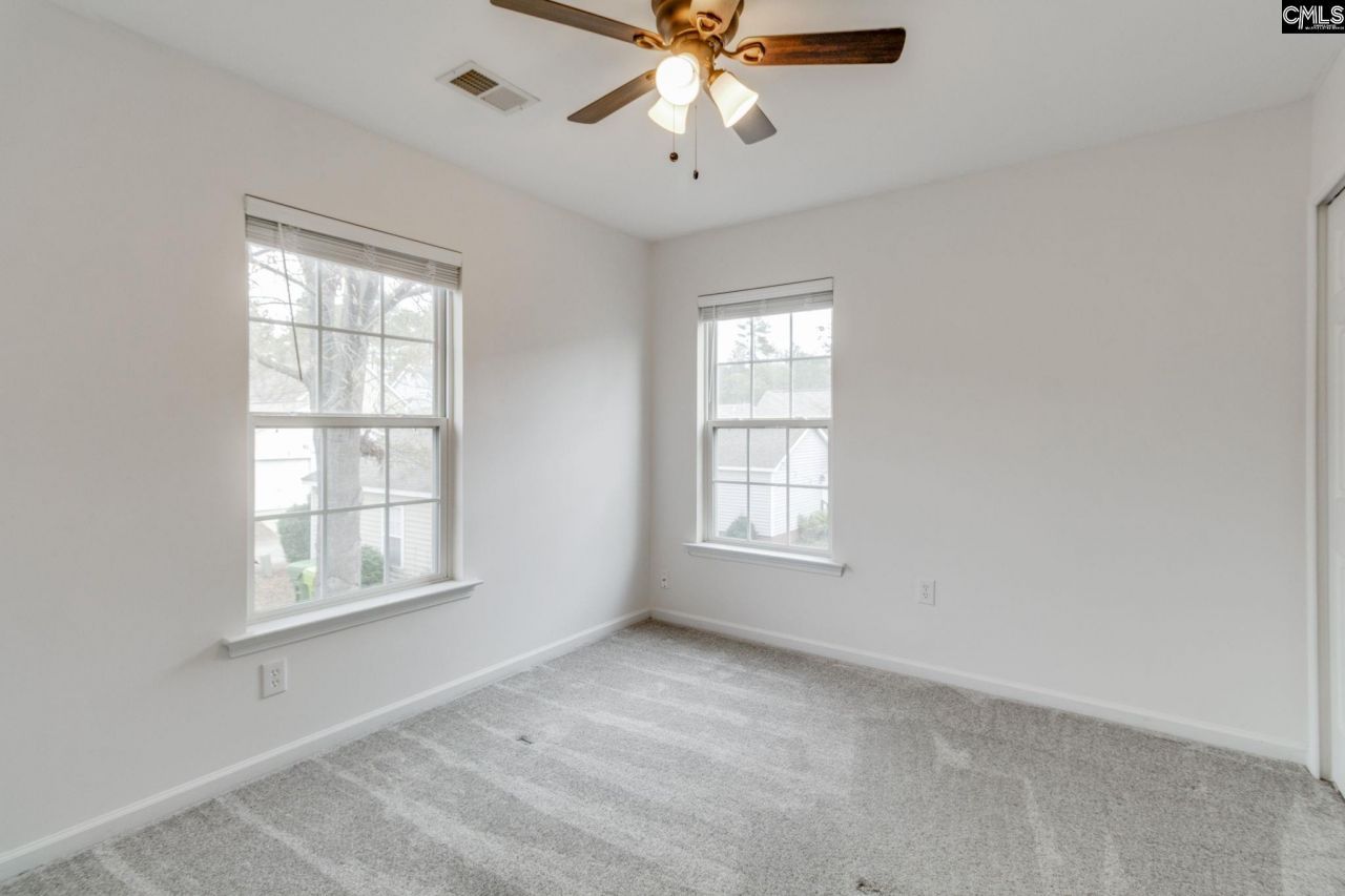 626 Harbour Pointe Drive Photo 24