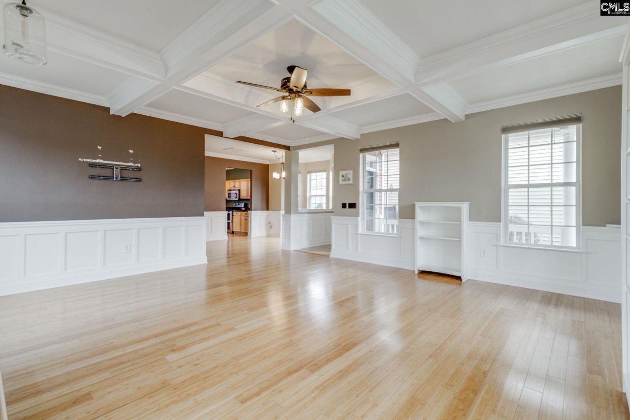 626 Harbour Pointe Drive Photo 6