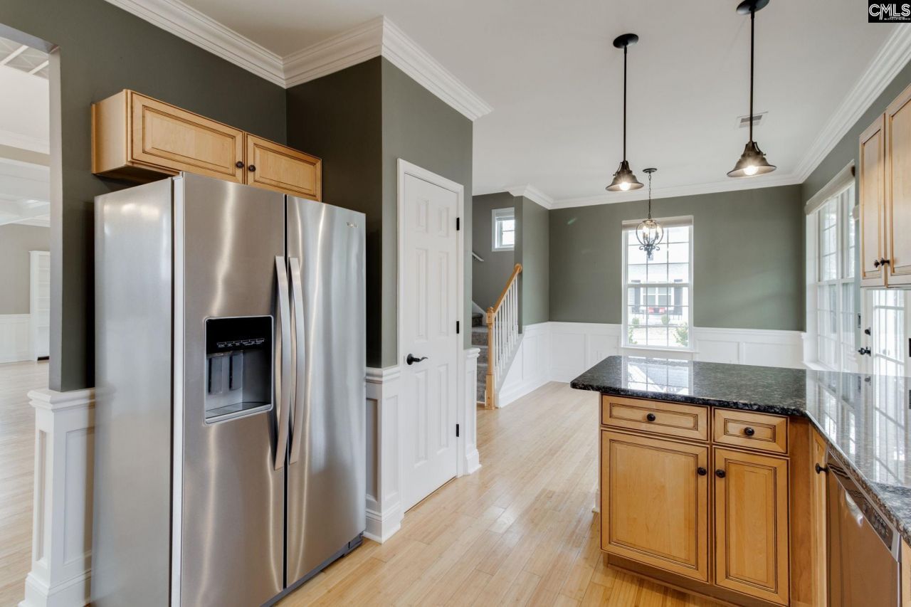 626 Harbour Pointe Drive Photo 8