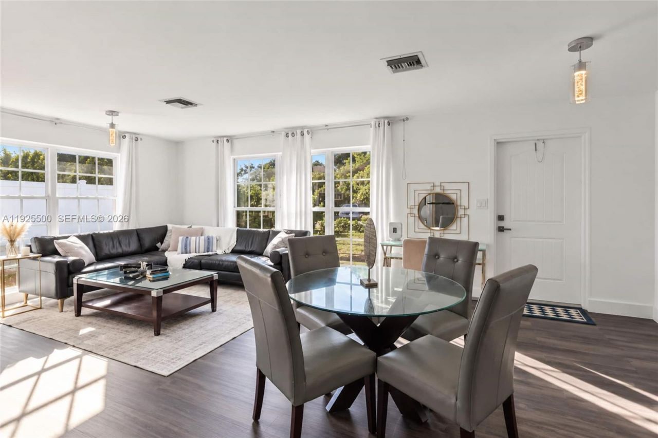 909 NE 7th St, Pompano Beach, FL 33060 Photo