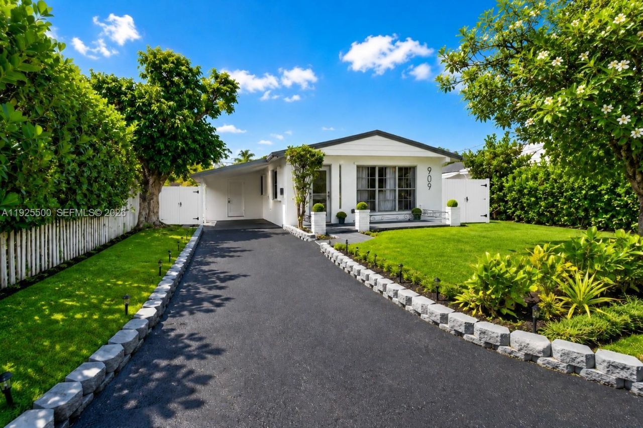 909 NE 7th St, Pompano Beach, FL 33060 Photo
