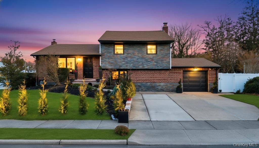 8 Barbara Lane, Jericho, NY 11753 Main Photo