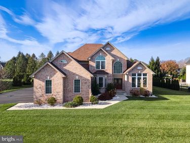 62 SURREY DRIVE, EASTON, PA 18045