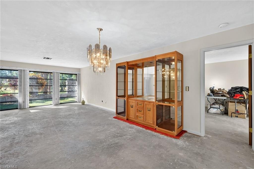 6811 Sandalwood Ln, Naples, FL 34109 Photo