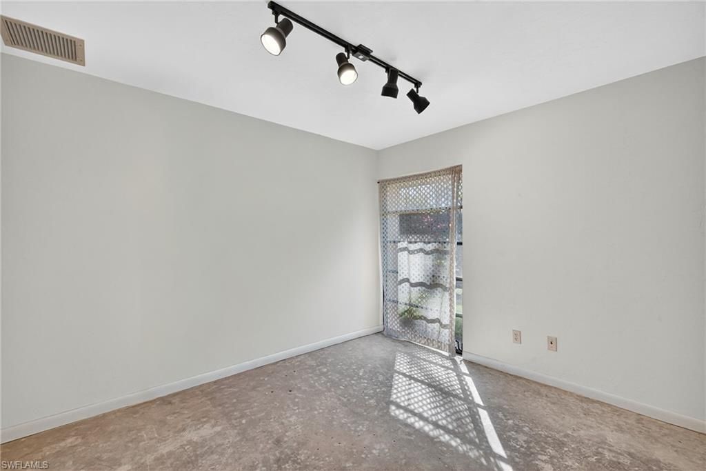 6811 Sandalwood Ln, Naples, FL 34109 Photo