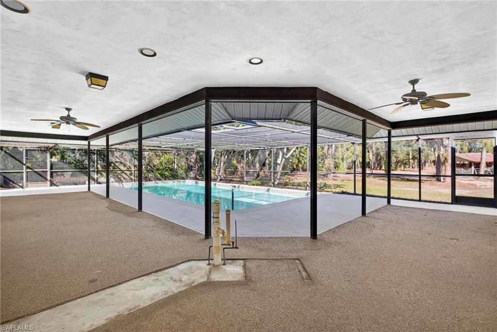 6811 Sandalwood Ln, Naples, FL 34109 Photo