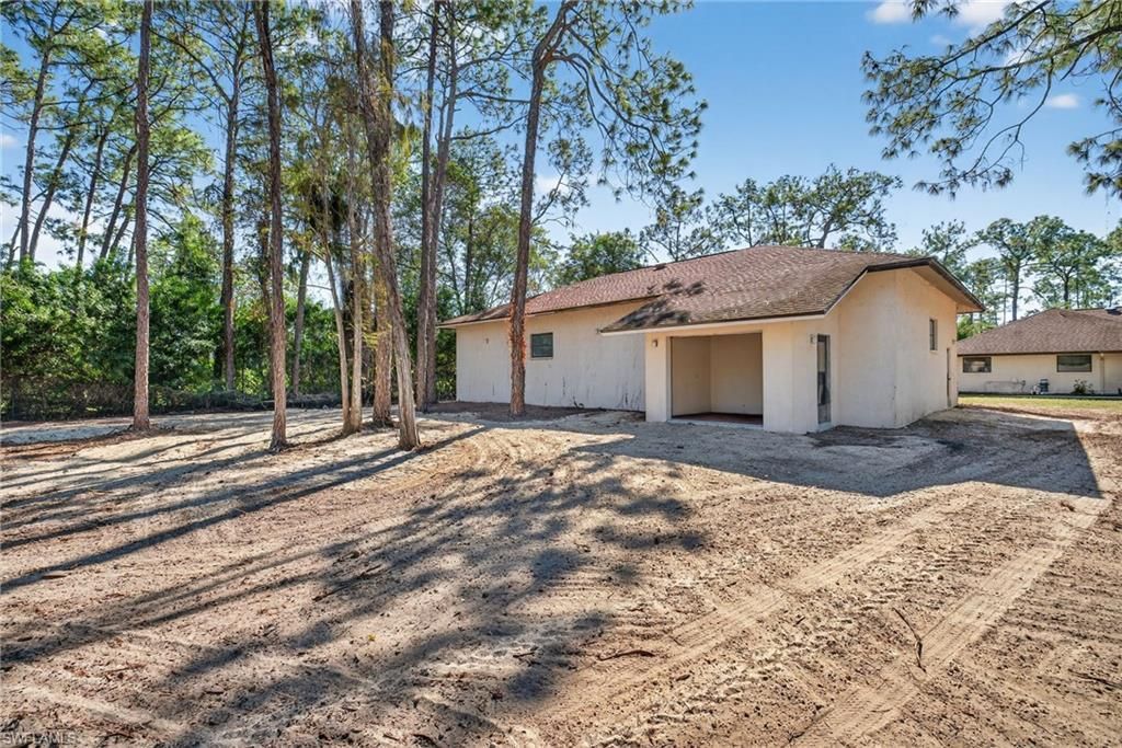 6811 Sandalwood Ln, Naples, FL 34109 Photo