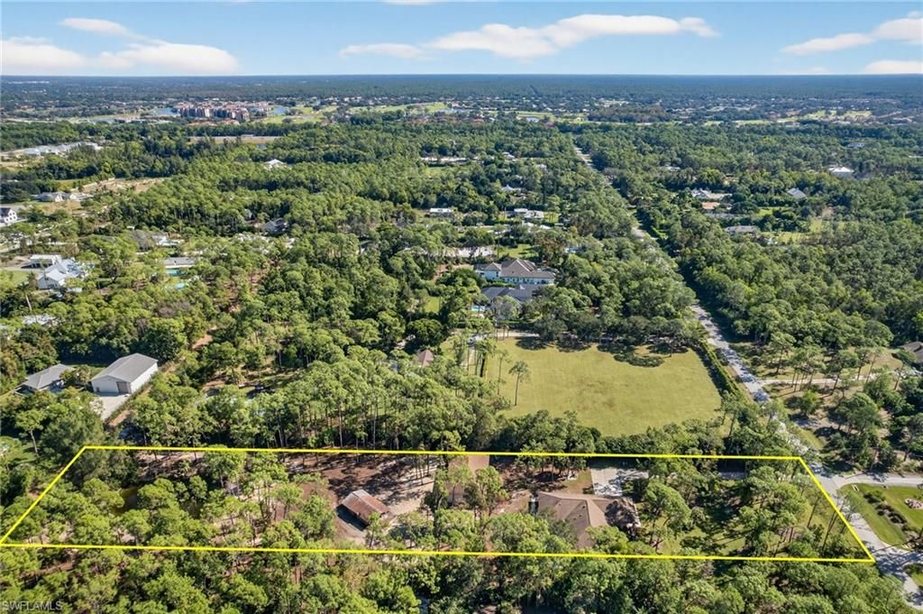 6811 Sandalwood Ln, Naples, FL 34109 Photo