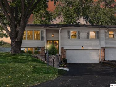 2312 S 119th Court, Omaha, NE 68144