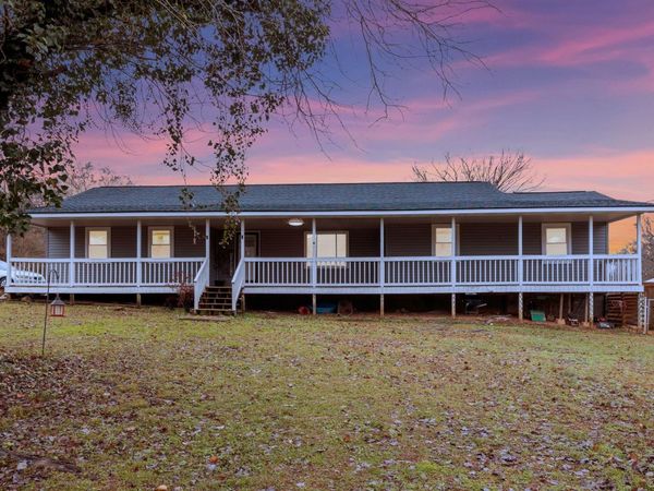 2395 Co Rd 96, Stevenson, AL 35772