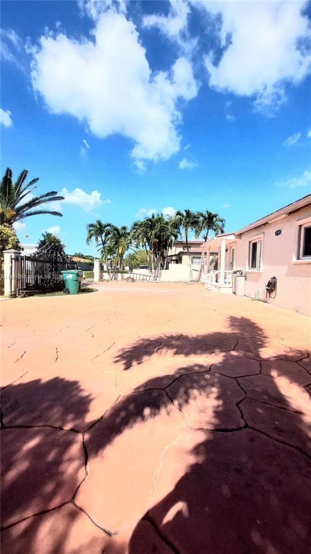 2145 SW 76th Ave, Miami, FL 33155 Photo