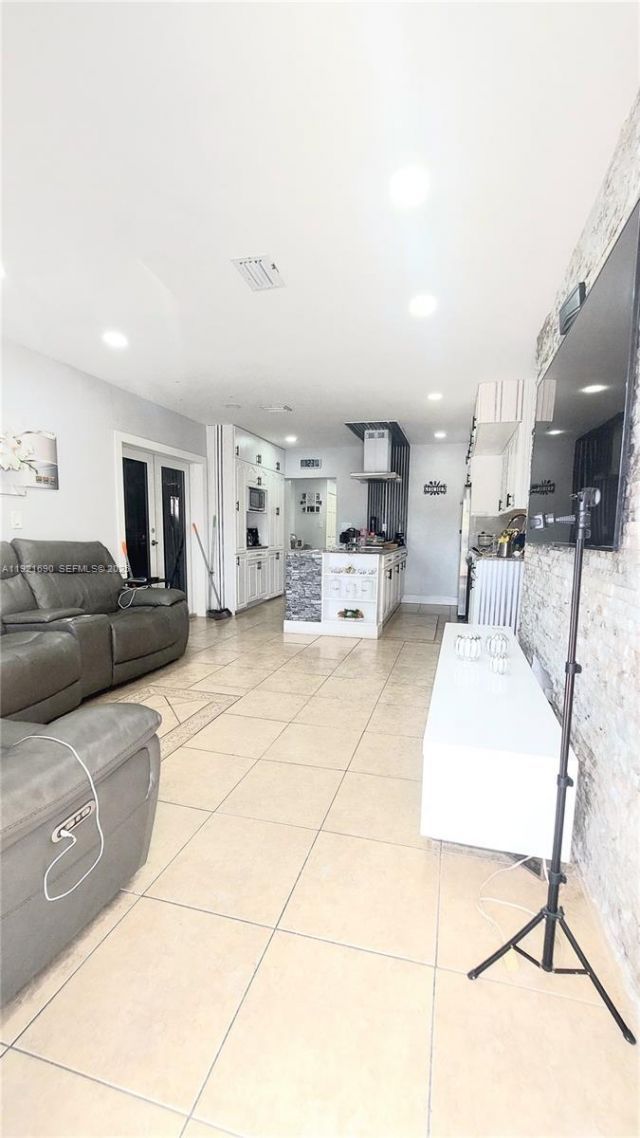 2145 SW 76th Ave, Miami, FL 33155 Photo