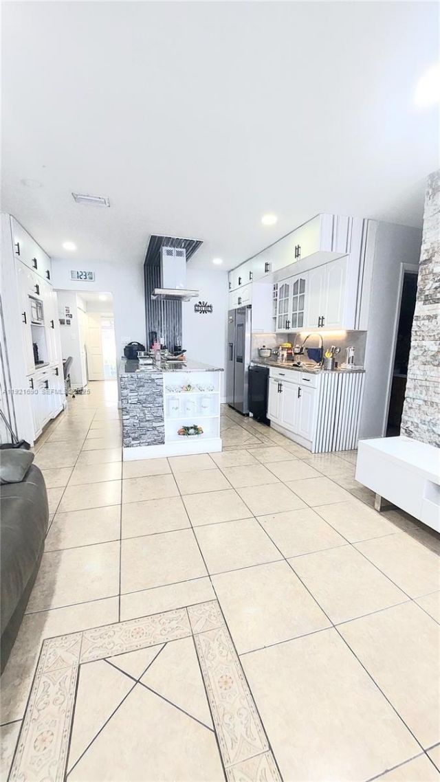 2145 SW 76th Ave, Miami, FL 33155 Photo