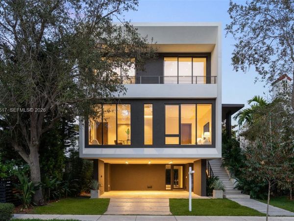 3551 Crystal Ct, Miami, FL 33133