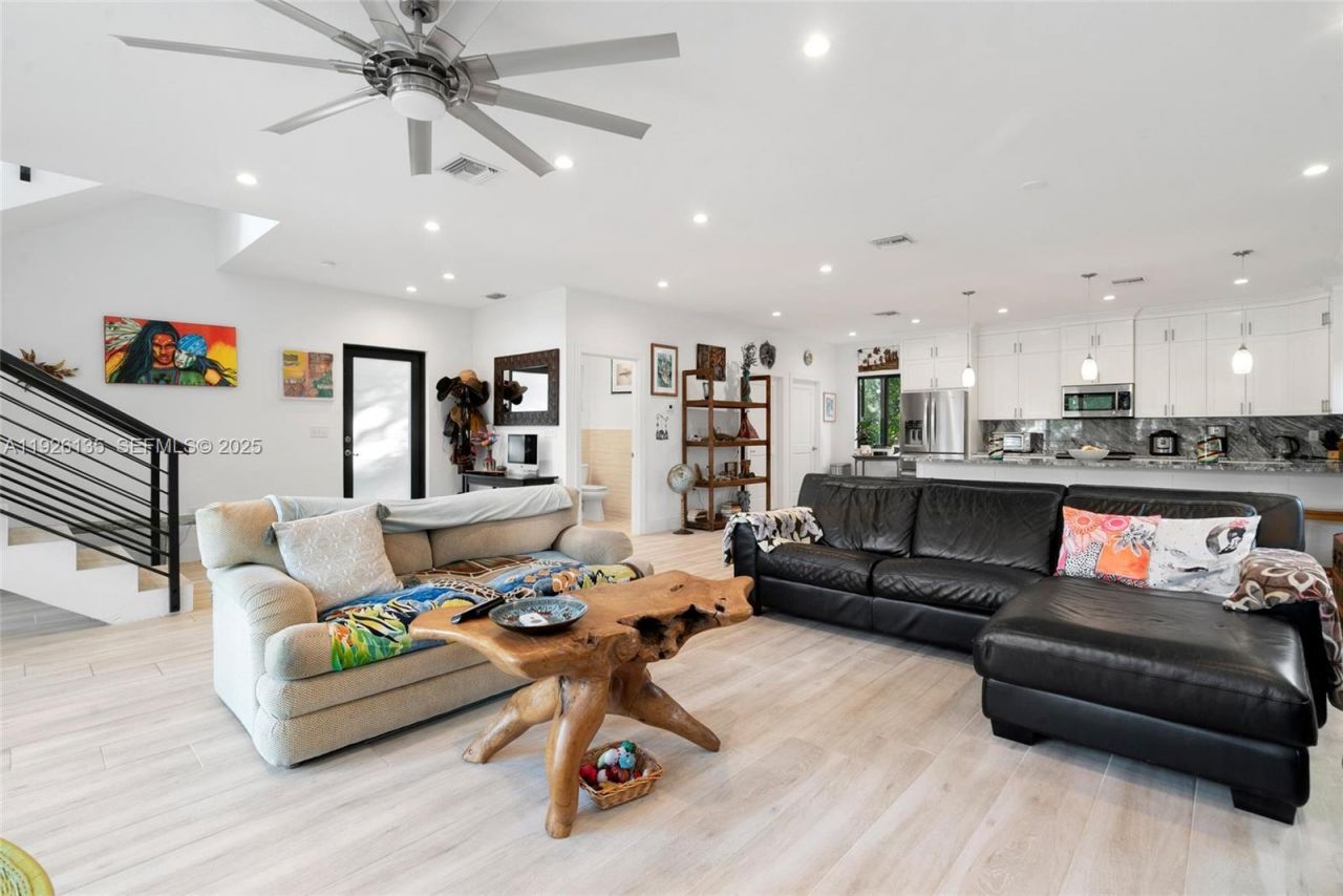 669 Colson Dr, Key Largo, FL 33037 Photo