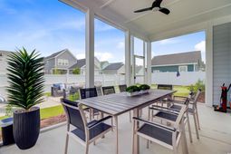 1240 Newell Dr photo 4