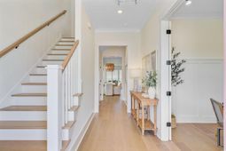 1240 Newell Dr photo 4