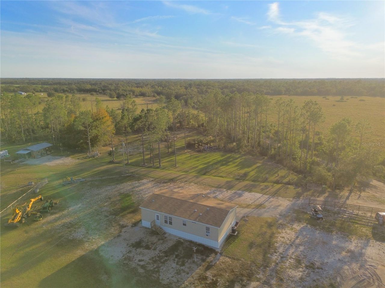 10989 NW Lily County Line Road, Ona, FL 33865 Photo