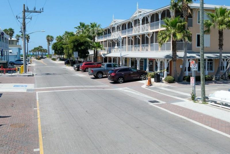 106 S 11th, Bradenton Beach, FL 34217 Photo