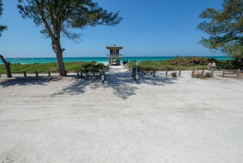 106 S 11th, Bradenton Beach, FL 34217 Photo