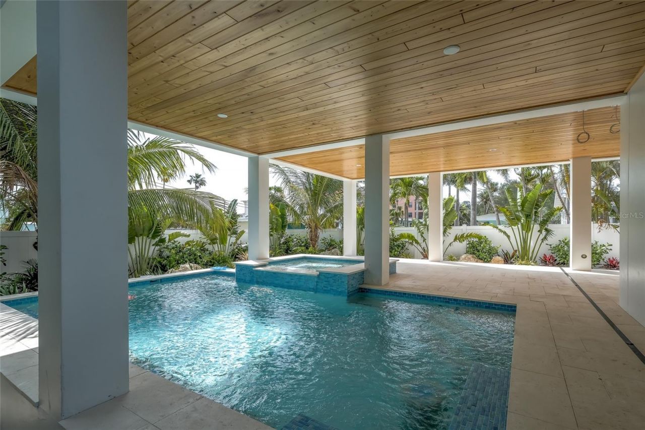 106 S 11th, Bradenton Beach, FL 34217 Photo