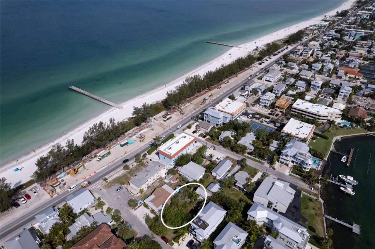 106 S 11th, Bradenton Beach, FL 34217 Photo