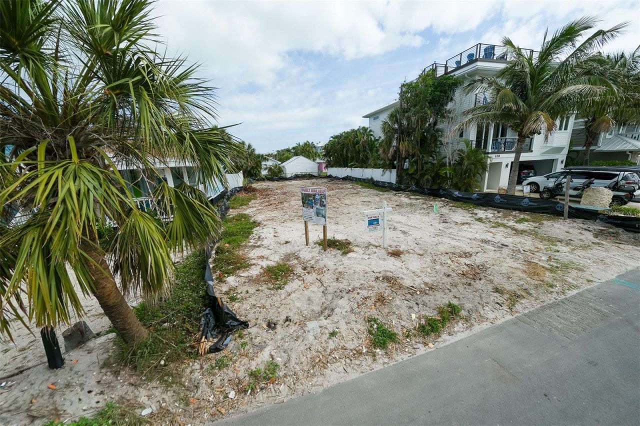 106 S 11th, Bradenton Beach, FL 34217 Photo