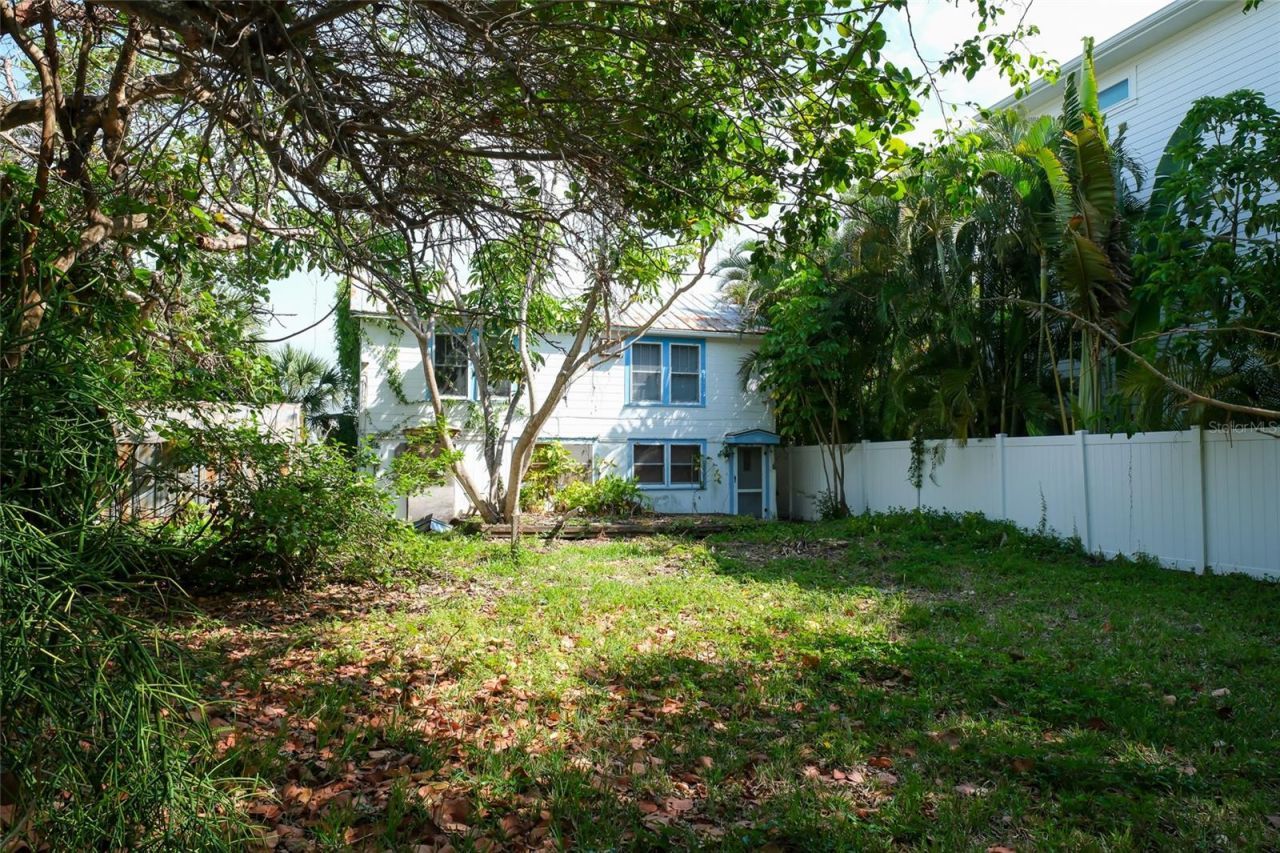 106 S 11th, Bradenton Beach, FL 34217 Photo