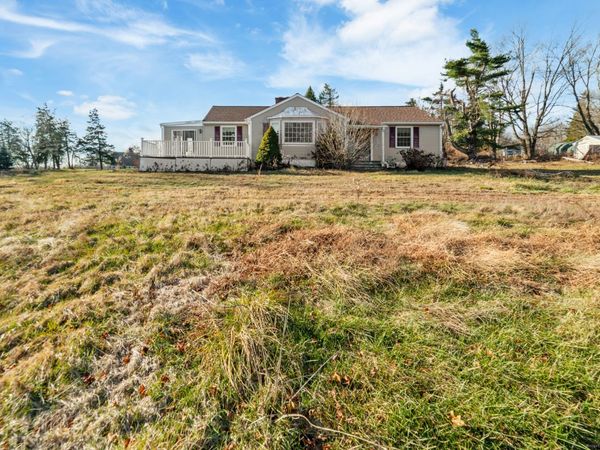 349 Amity, Bethany, CT 06524