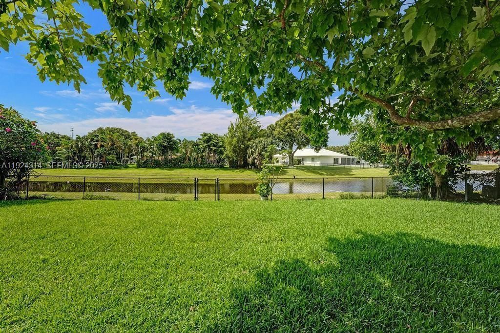 4104 Larch Ave, Palm Beach Gardens, FL 33418 Photo