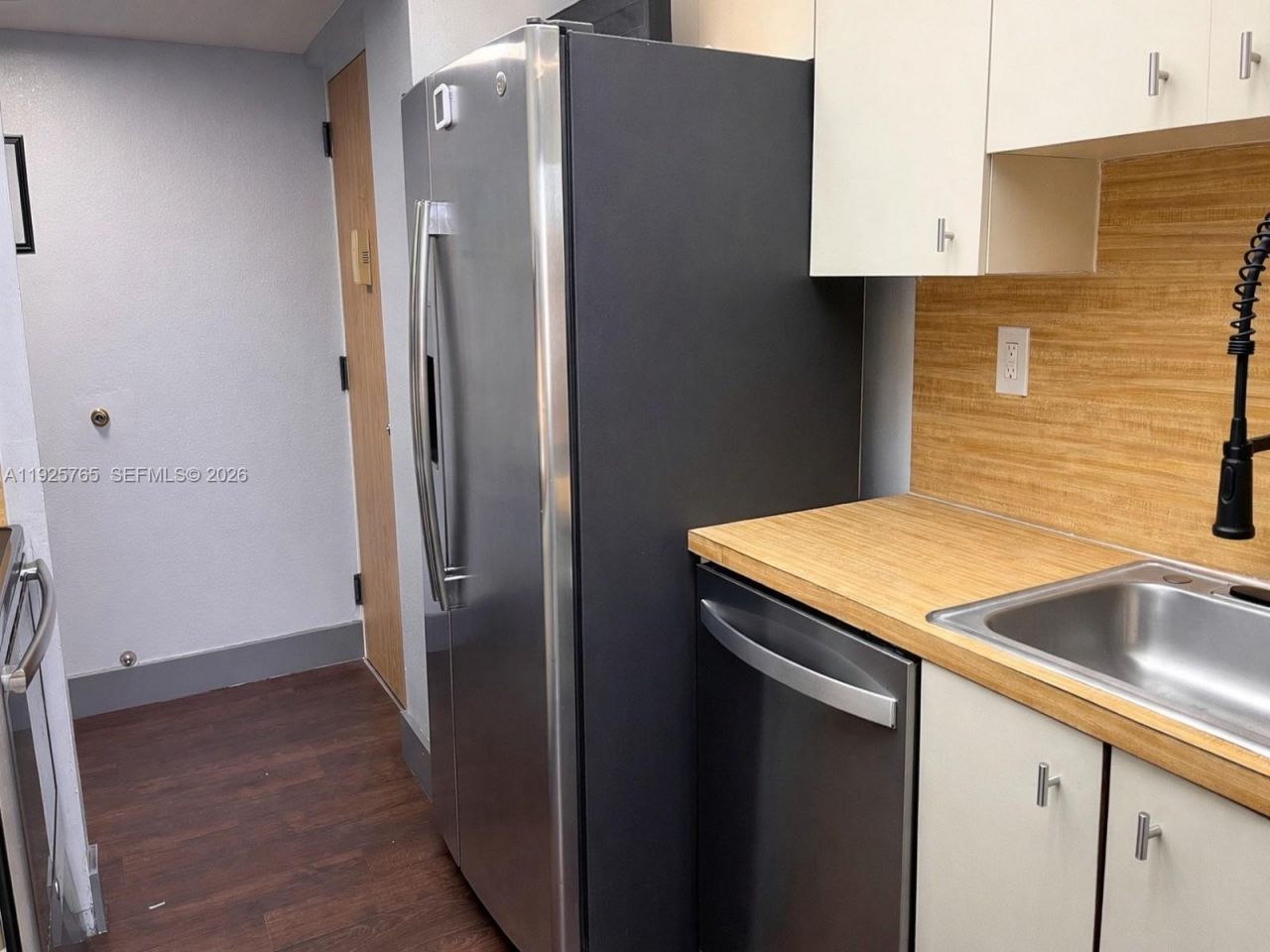 1891 N 61st Ave, Unit B106, Hollywood, FL 33024 Photo