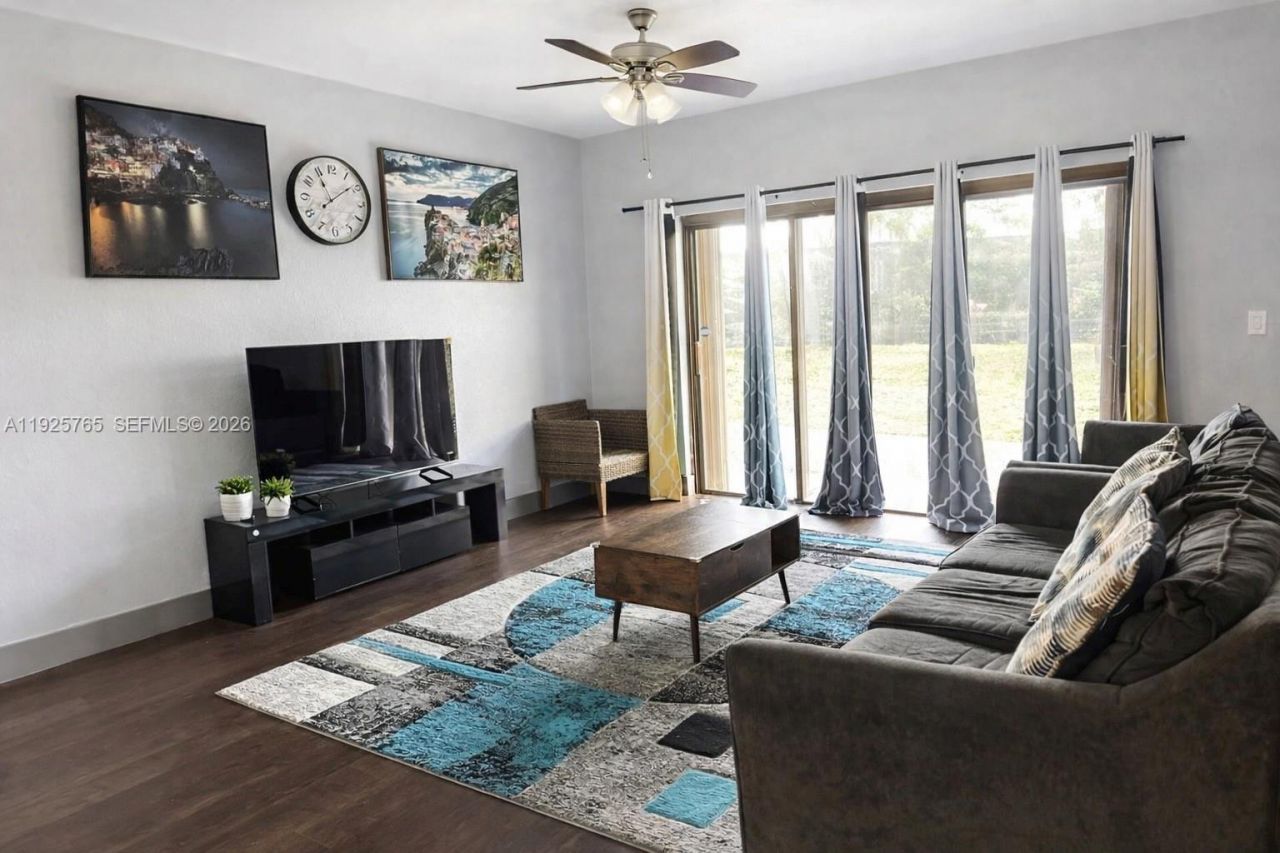 1891 N 61st Ave, Unit B106, Hollywood, FL 33024 Photo