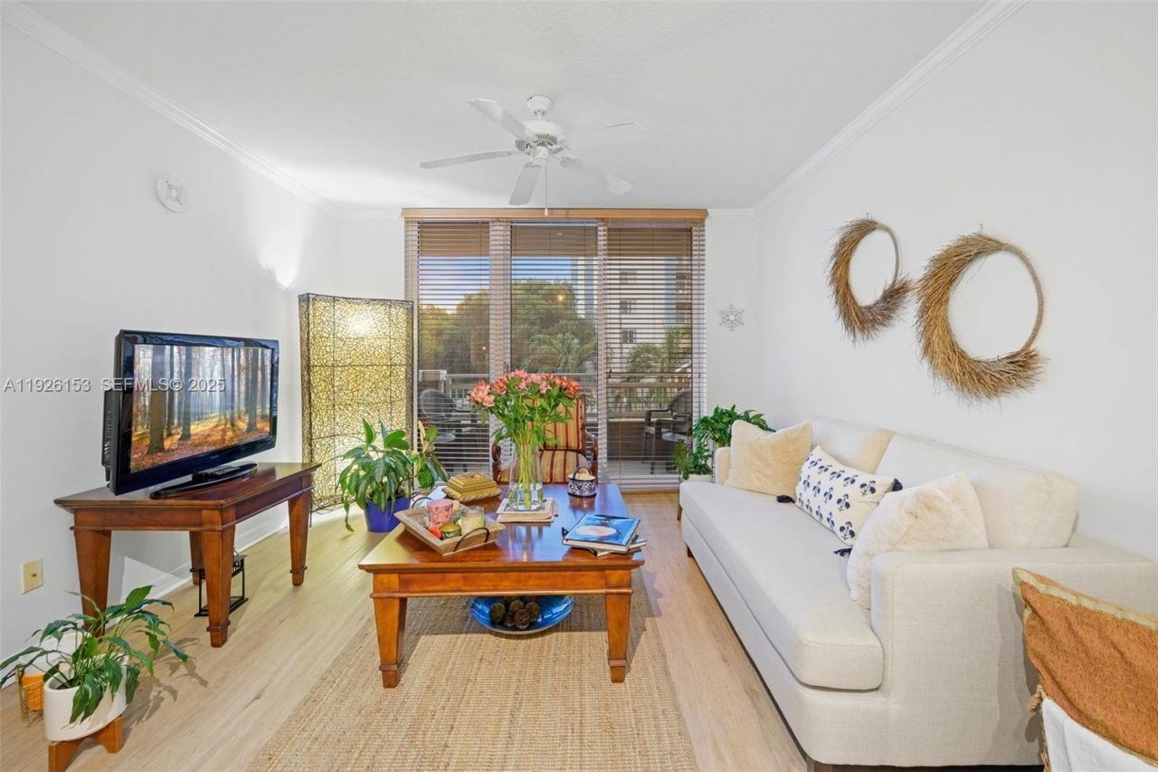 2665 SW 37th Ave, Unit 202, Miami, FL 33133 Photo