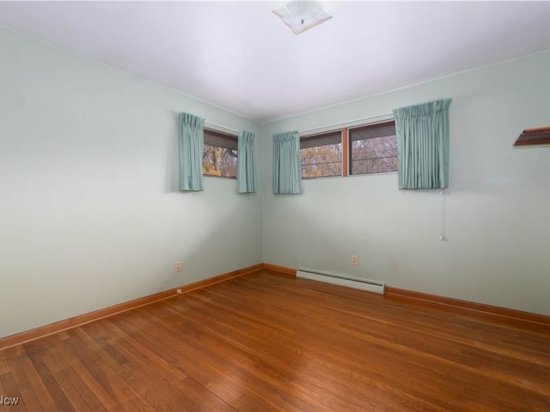 1035 Lois Avenue NW, North Canton, OH 44720 Photo 6