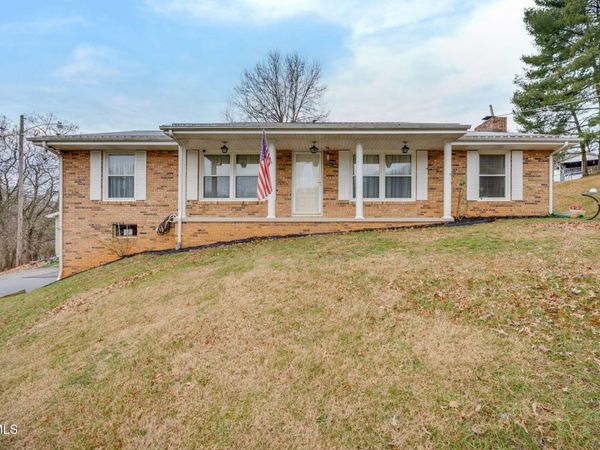1674 Gale Lane, Kingsport, TN 37660