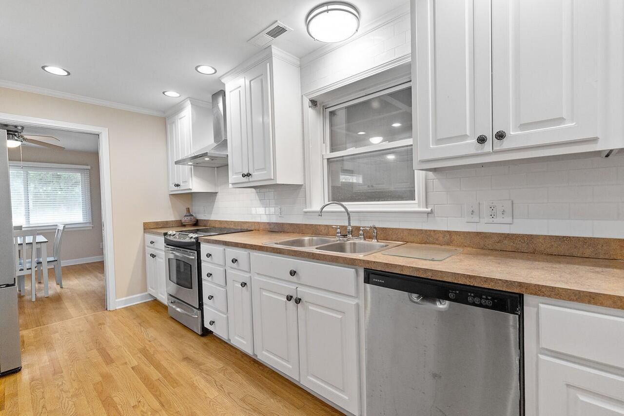 2422 Highway 174 Photo 11