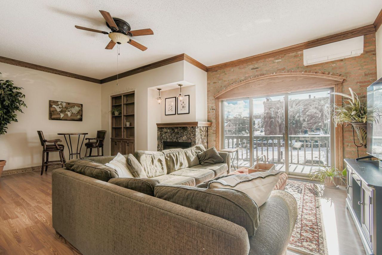 108 3rd Street S, Unit 108, Stillwater, MN 55082 Main Photo