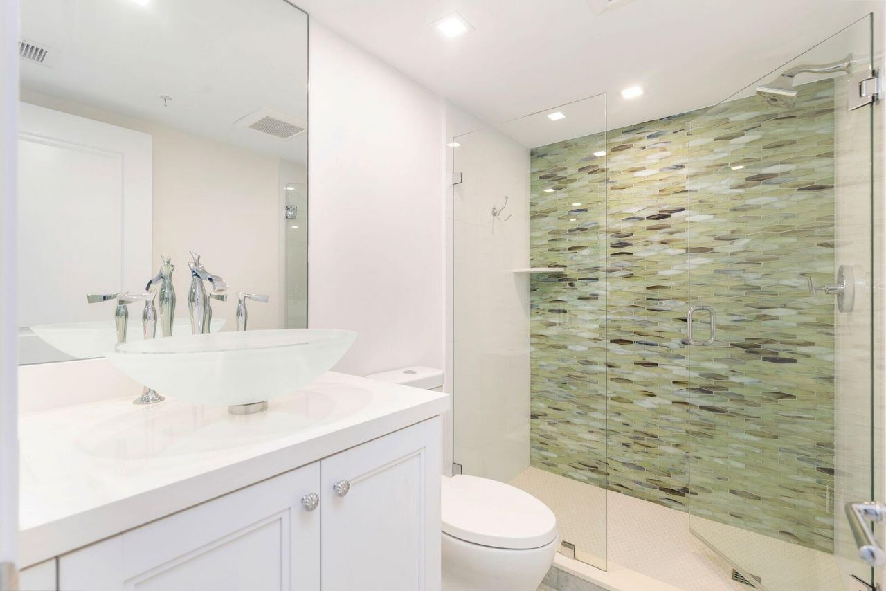 2450 Presidential Way, Unit 505, West Palm Beach, FL 33401 Photo