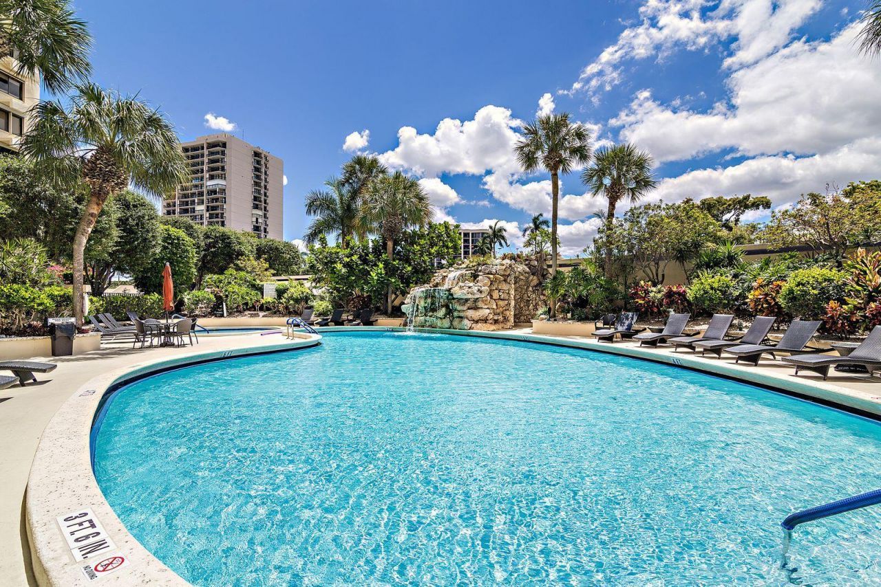 2450 Presidential Way, Unit 505, West Palm Beach, FL 33401 Photo