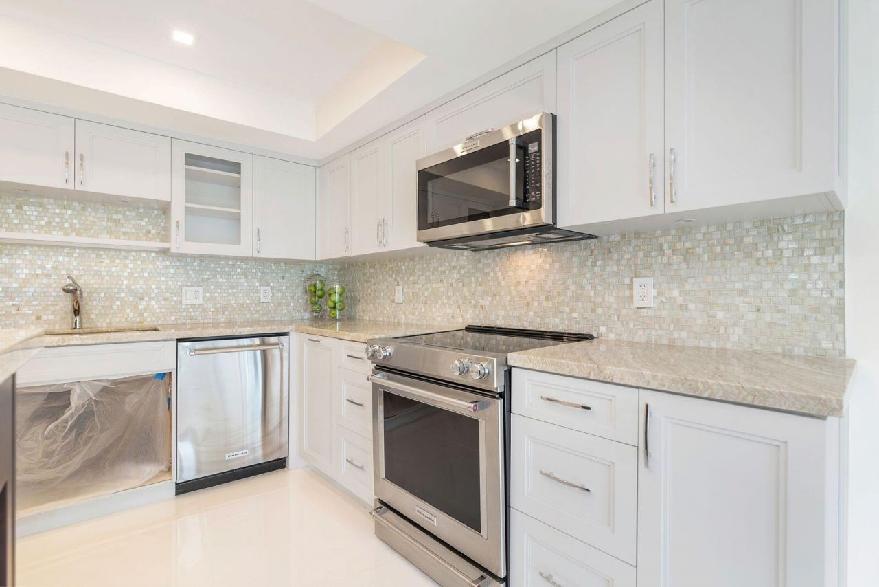 2450 Presidential Way, Unit 505, West Palm Beach, FL 33401 Photo