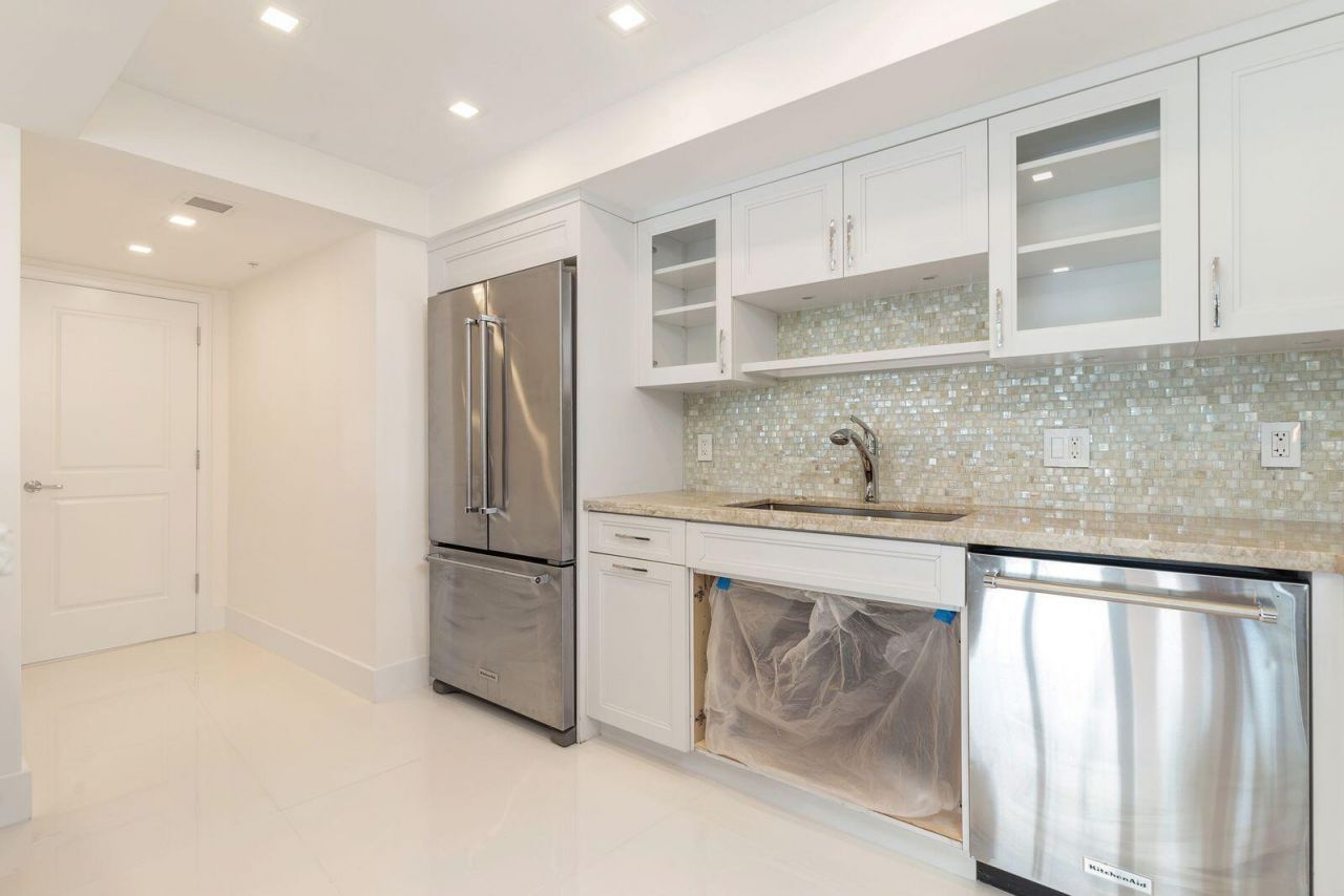 2450 Presidential Way, Unit 505, West Palm Beach, FL 33401 Photo